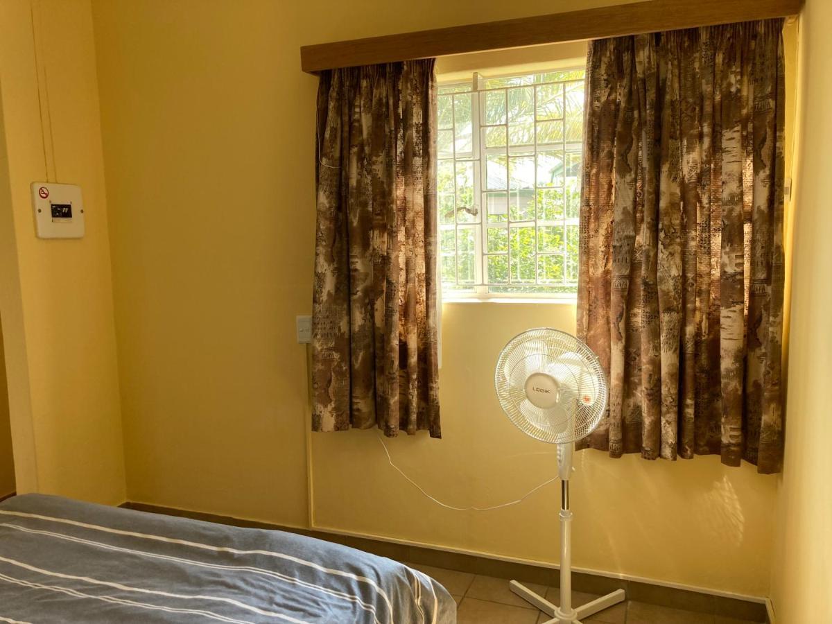 Ramblers Self Catering Accommodation Windhoek Exterior photo